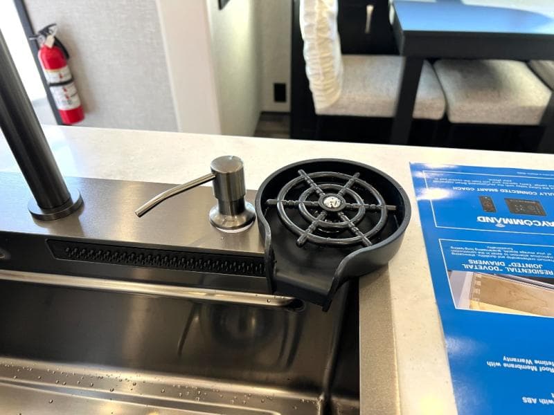 2025 Jayco 2025 Jayco North Point - thumbnail 26