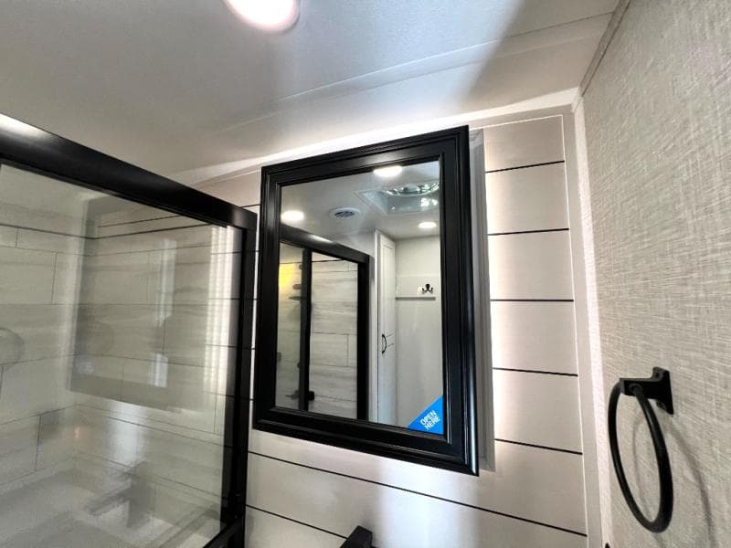 2025 Jayco 2025 Jayco North Point - thumbnail 41