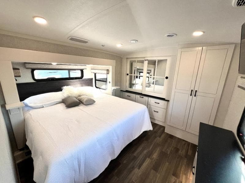 2025 Jayco 2025 Jayco North Point - thumbnail 46