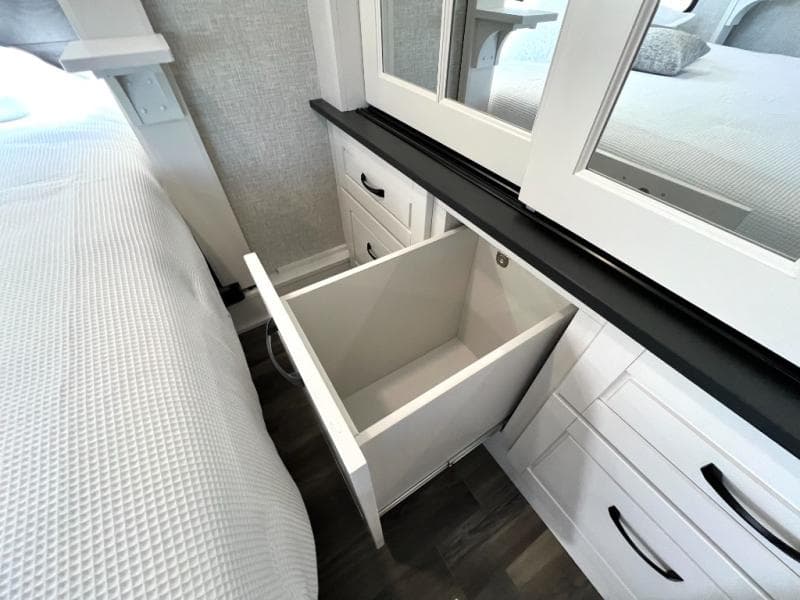 2025 Jayco 2025 Jayco North Point - thumbnail 49