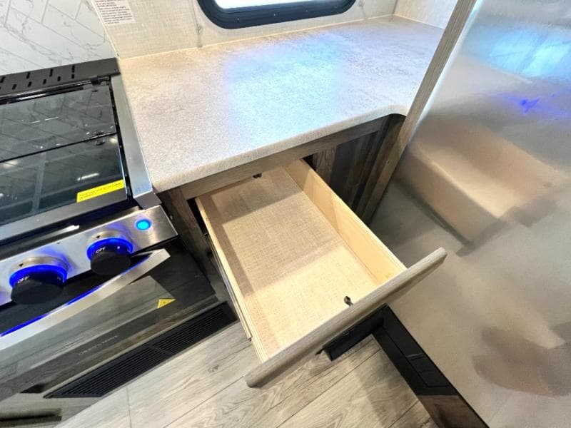 2022 Forest River 2022 Forest River Surveyor - thumbnail 22