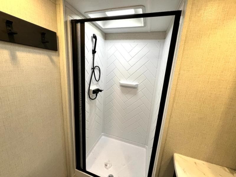 2025 Keystone 2025 Keystone Arcadia Select - thumbnail 31