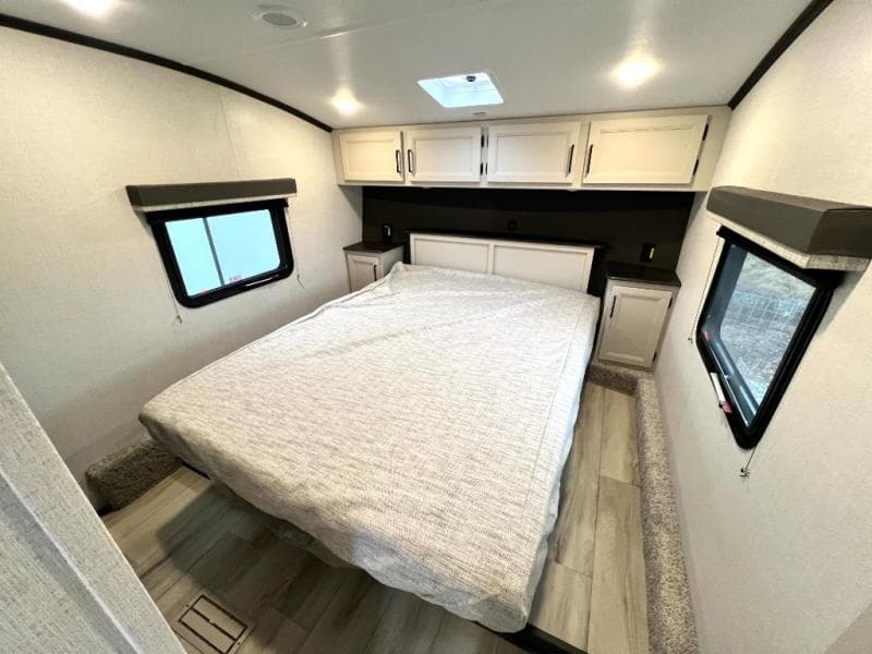 2025 Keystone 2025 Keystone Arcadia Select - thumbnail 37