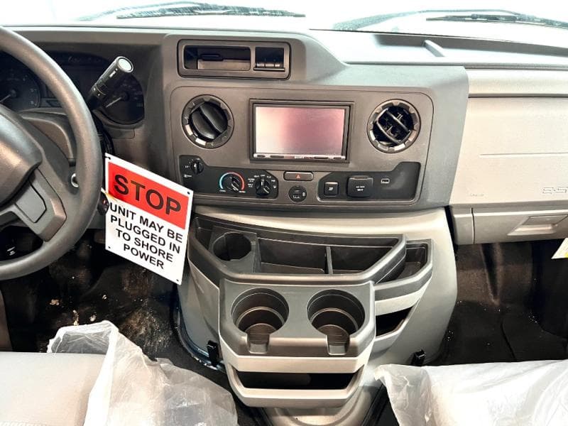 2025 East To West 2025 East To West Entrada - thumbnail 19