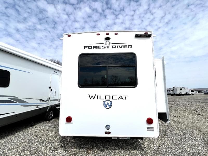 2025 Forest River 2025 Forest River Wildcat - thumbnail 8