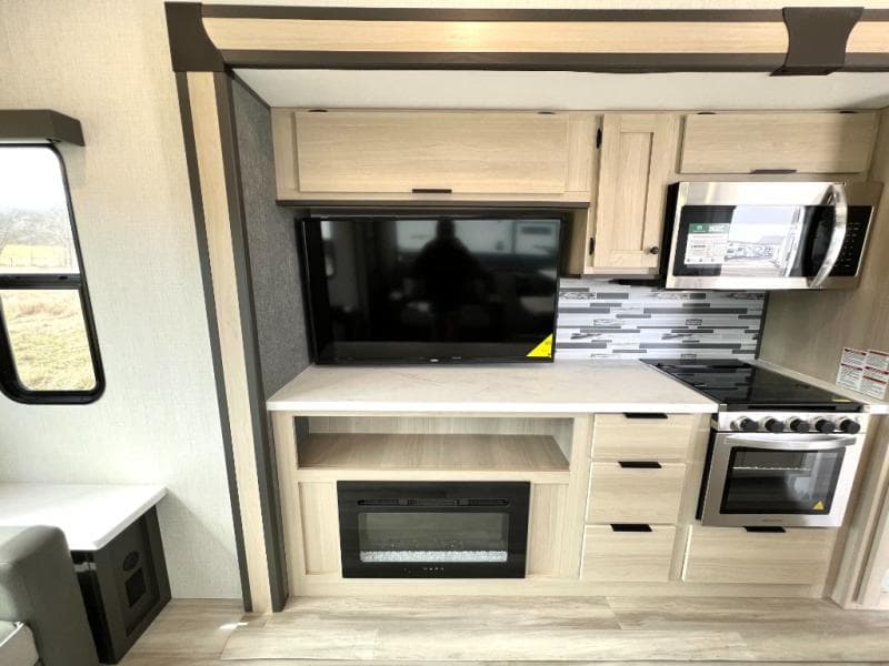 2025 Forest River 2025 Forest River Wildcat - thumbnail 15