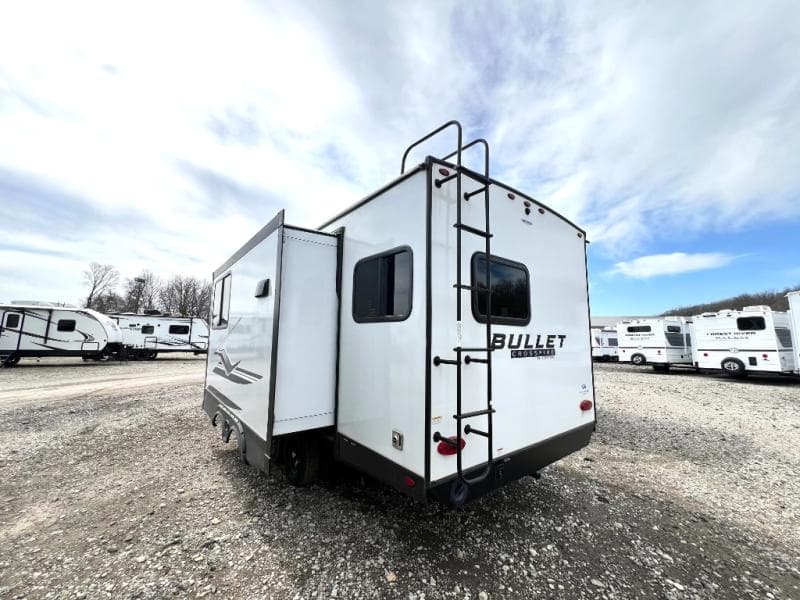 2024 Keystone RV 2024 Keystone RV Bullet Crossfire - thumbnail 6