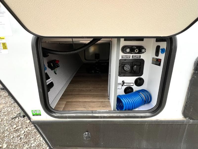 2024 Keystone RV 2024 Keystone RV Bullet Crossfire - thumbnail 11