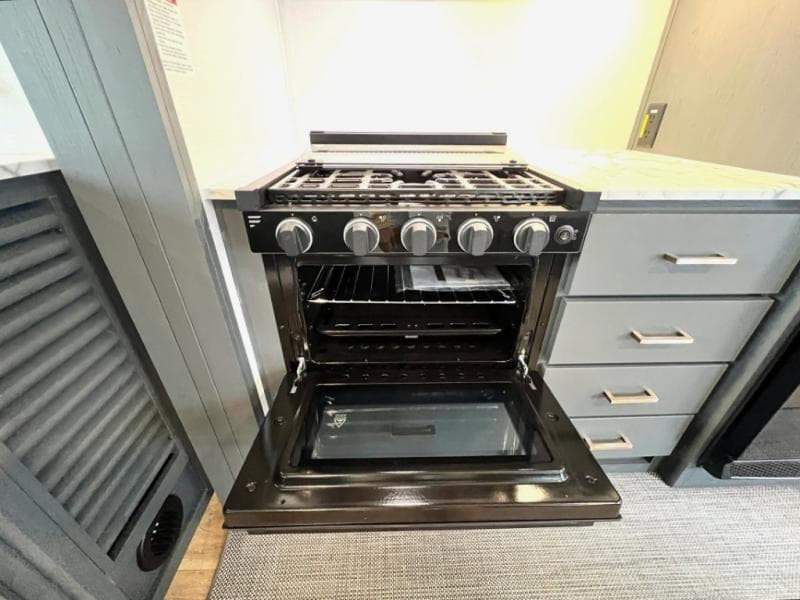 2024 Keystone RV 2024 Keystone RV Bullet Crossfire - thumbnail 24