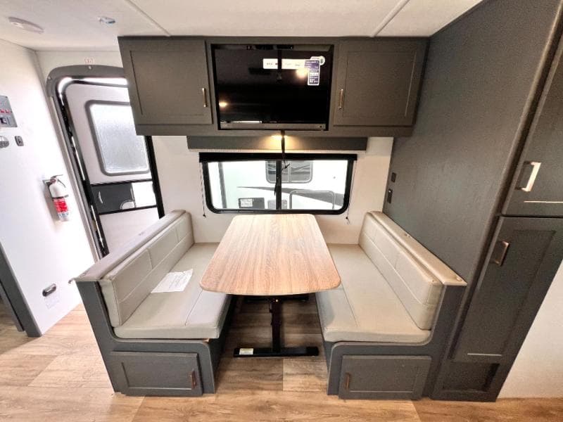 2024 Keystone RV 2024 Keystone RV Bullet Crossfire - thumbnail 33