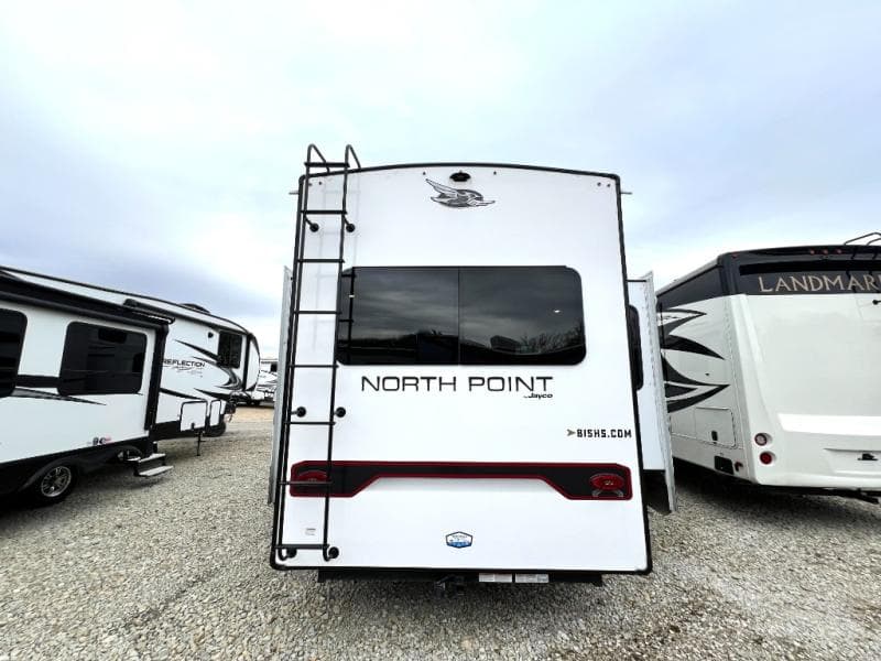 2024 Jayco 2024 Jayco North Point - thumbnail 8
