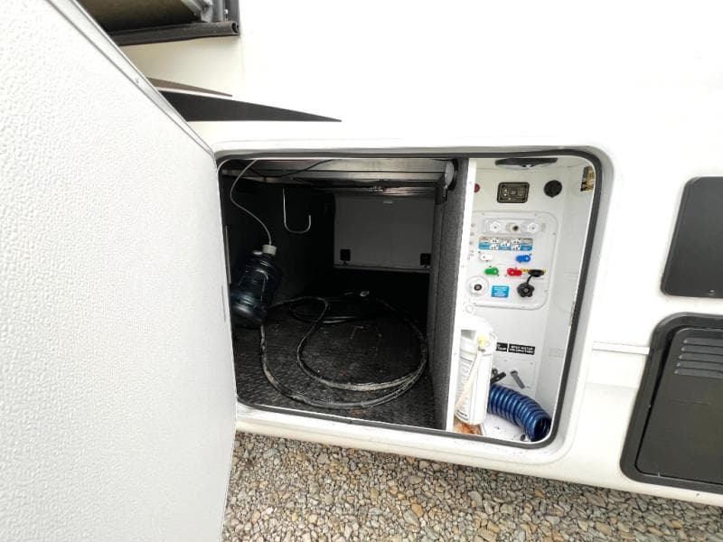 2024 Jayco 2024 Jayco North Point - thumbnail 12