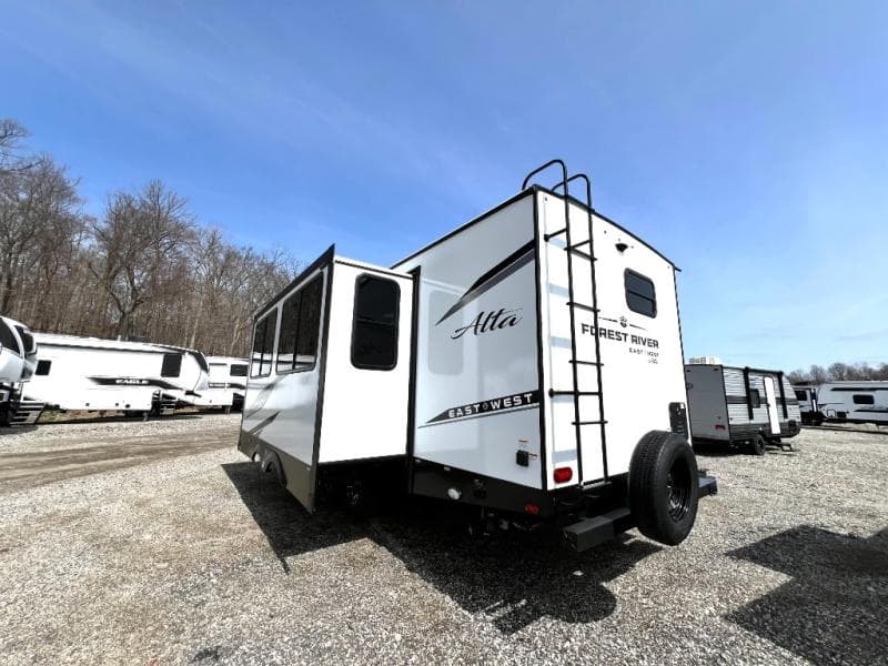 2025 East to West 2025 East to West Alta - thumbnail 9