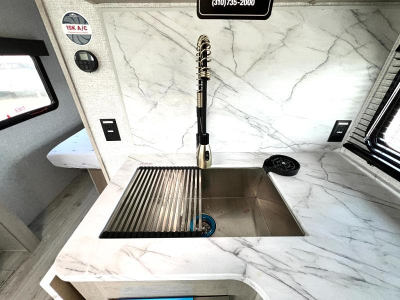 2025 East to West 2025 East to West Alta - thumbnail 27