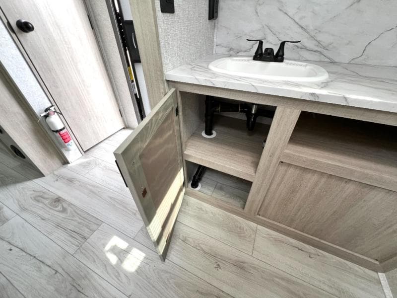 2025 East to West 2025 East to West Alta - thumbnail 38