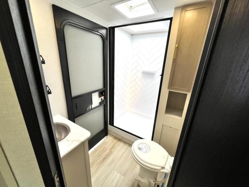 2025 Forest River 2025 Forest River Salem Hemisphere Hyper-Lyte - thumbnail 32