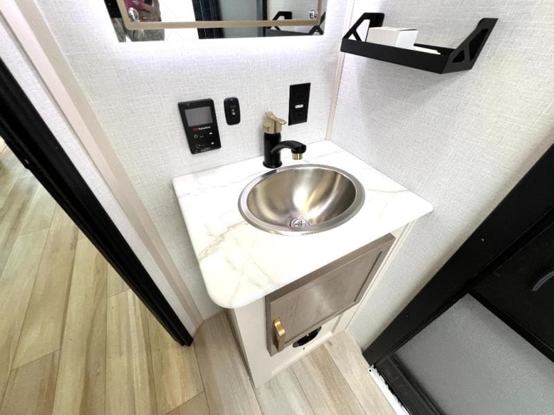 2025 Forest River 2025 Forest River Salem Hemisphere Hyper-Lyte - thumbnail 35