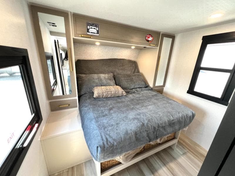 2025 Forest River 2025 Forest River Salem Hemisphere Hyper-Lyte - thumbnail 44