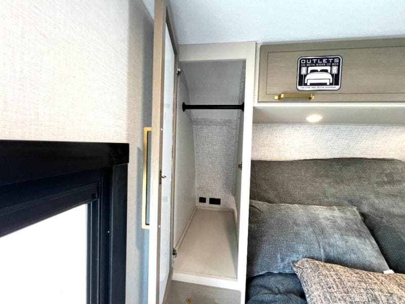 2025 Forest River 2025 Forest River Salem Hemisphere Hyper-Lyte - thumbnail 46