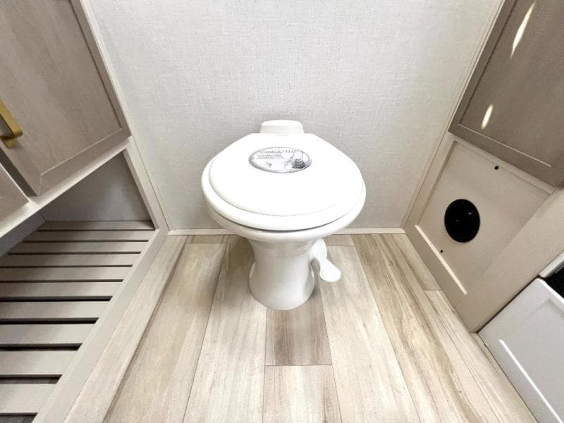 2025 Forest River 2025 Forest River Salem Hemisphere Hyper-Lyte - thumbnail 4