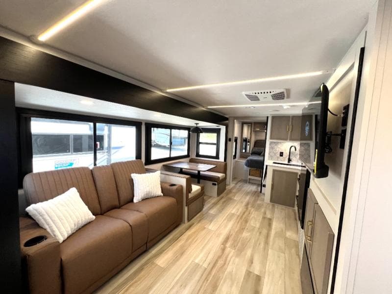 2025 Forest River 2025 Forest River Salem Hemisphere Hyper-Lyte - thumbnail 17