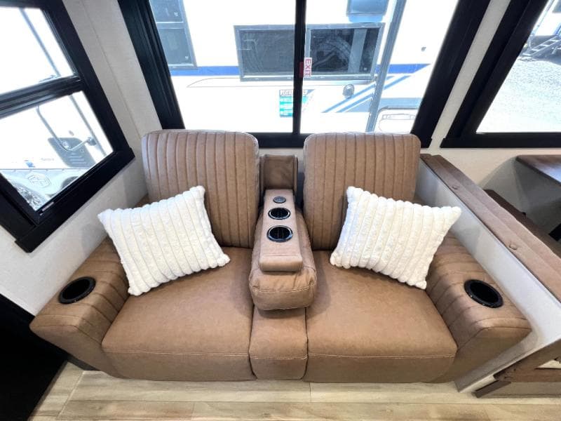 2025 Forest River 2025 Forest River Salem Hemisphere Hyper-Lyte - thumbnail 23