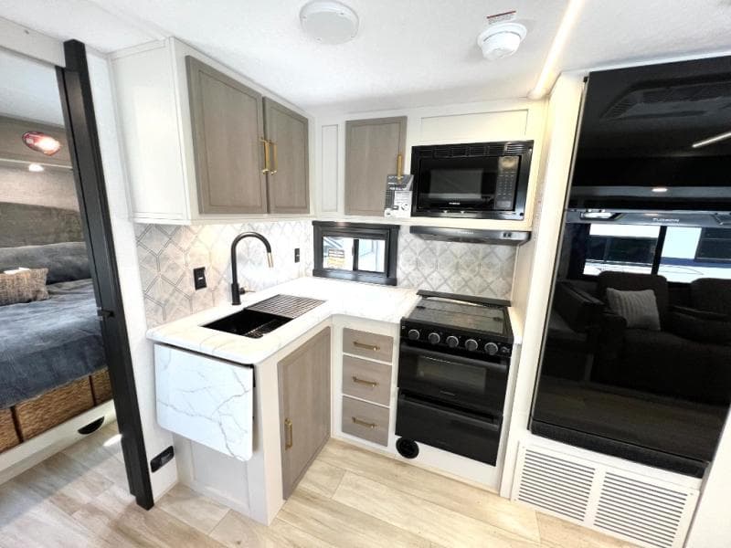 2025 Forest River 2025 Forest River Salem Hemisphere Hyper-Lyte - thumbnail 25