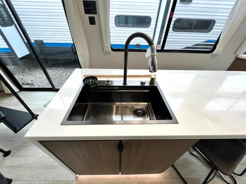 2025 Forest River 2025 Forest River Salem Grand Villa - thumbnail 18