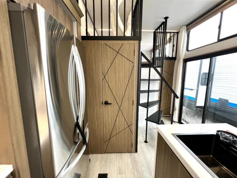 2025 Forest River 2025 Forest River Salem Grand Villa - thumbnail 43