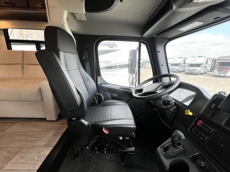 2026 NeXus RV 2026 NeXus RV Wraith - thumbnail 25