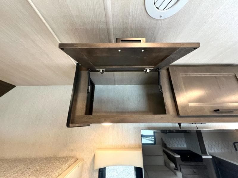 2026 NeXus RV 2026 NeXus RV Wraith - thumbnail 31