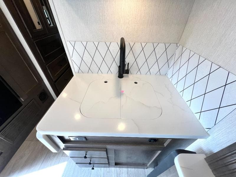 2026 NeXus RV 2026 NeXus RV Wraith - thumbnail 43