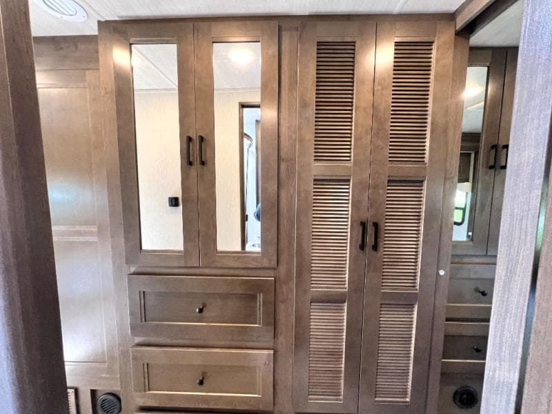 2026 NeXus RV 2026 NeXus RV Wraith - thumbnail 55