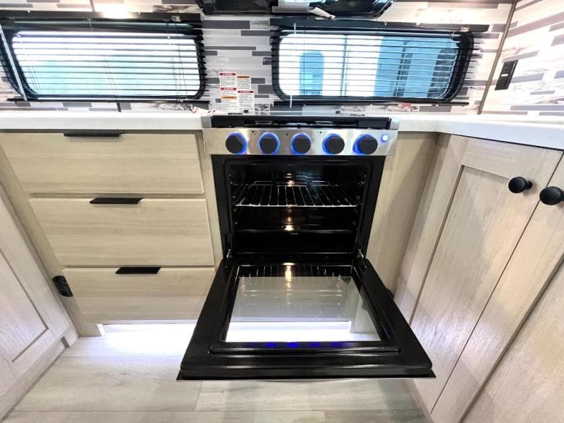 2025 Forest River 2025 Forest River Wildcat - thumbnail 34