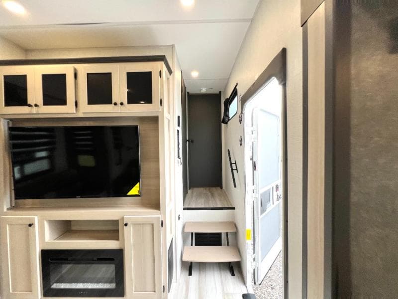 2025 Forest River 2025 Forest River Wildcat - thumbnail 38