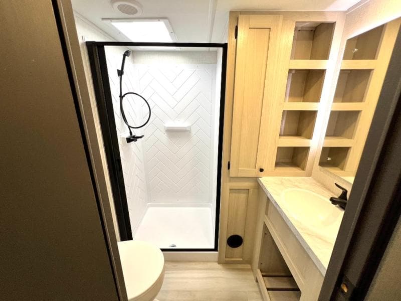 2025 Forest River 2025 Forest River Wildcat - thumbnail 39