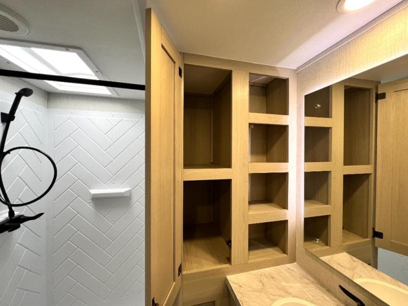 2025 Forest River 2025 Forest River Wildcat - thumbnail 40