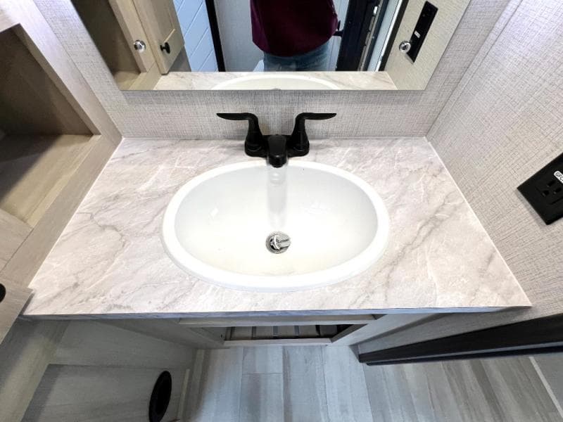 2025 Forest River 2025 Forest River Wildcat - thumbnail 42