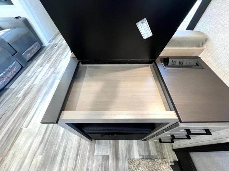 2025 Jayco 2025 Jayco Jay Feather - thumbnail 17