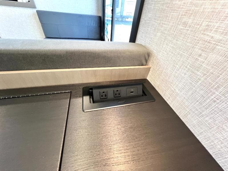 2025 Jayco 2025 Jayco Jay Feather - thumbnail 18