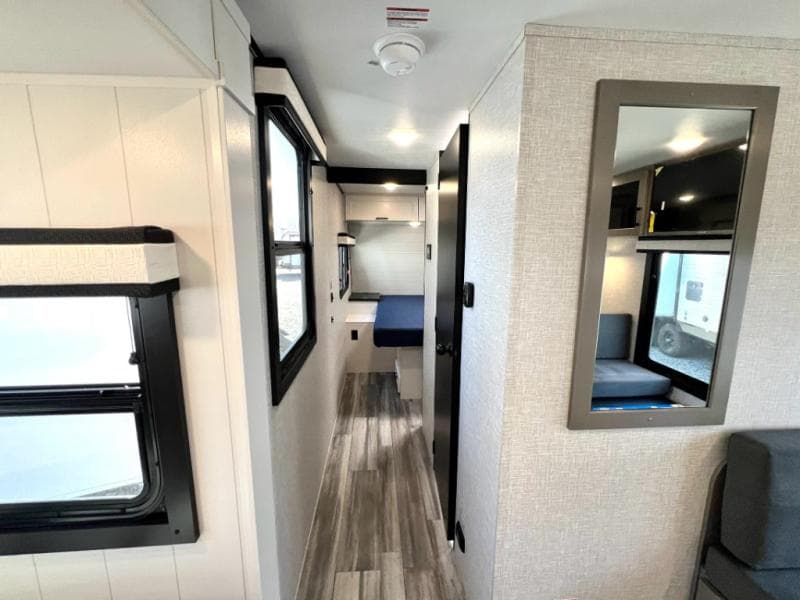 2025 Jayco 2025 Jayco Jay Feather - thumbnail 31