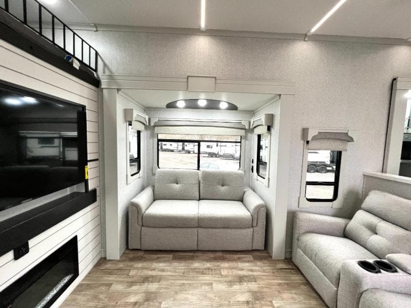 2025 CrossRoads 2025 CrossRoads Redwood Regency - thumbnail 14