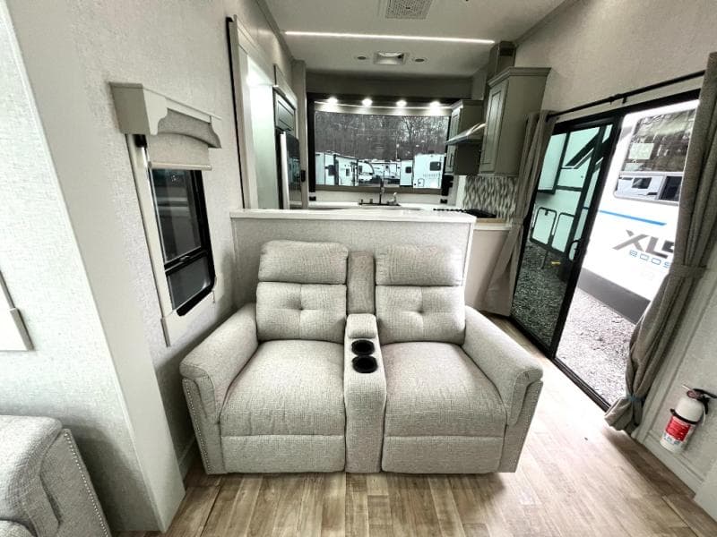 2025 CrossRoads 2025 CrossRoads Redwood Regency - thumbnail 15