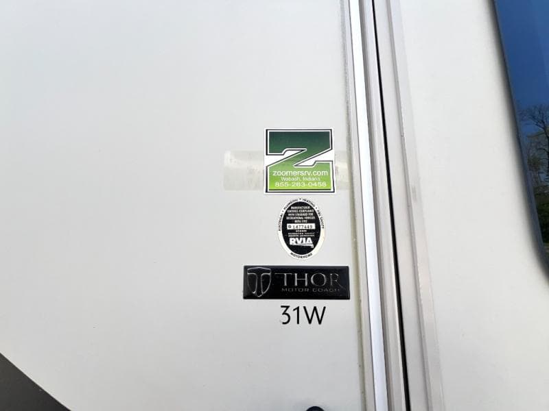 2015 Thor Motor Coach 2015 Thor Motor Coach Chateau - thumbnail 12