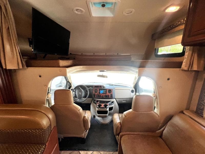 2015 Thor Motor Coach 2015 Thor Motor Coach Chateau - thumbnail 15