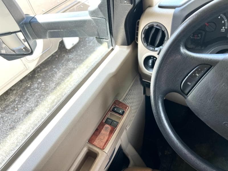 2015 Thor Motor Coach 2015 Thor Motor Coach Chateau - thumbnail 21