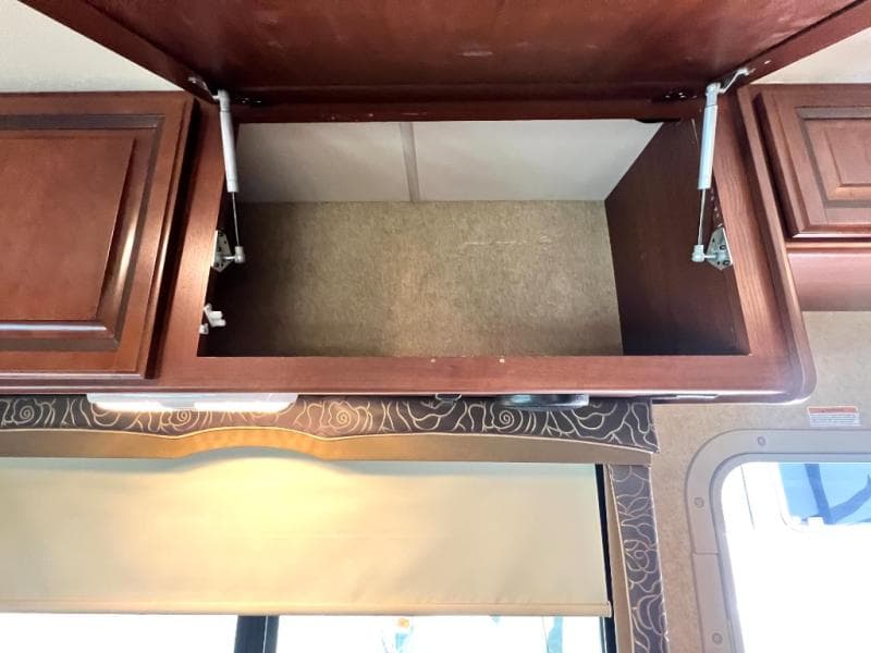 2015 Thor Motor Coach 2015 Thor Motor Coach Chateau - thumbnail 26