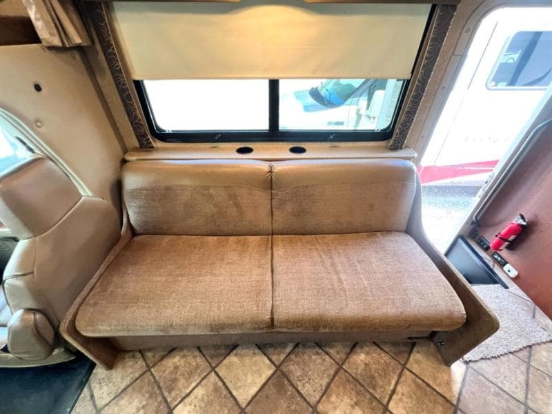 2015 Thor Motor Coach 2015 Thor Motor Coach Chateau - thumbnail 27