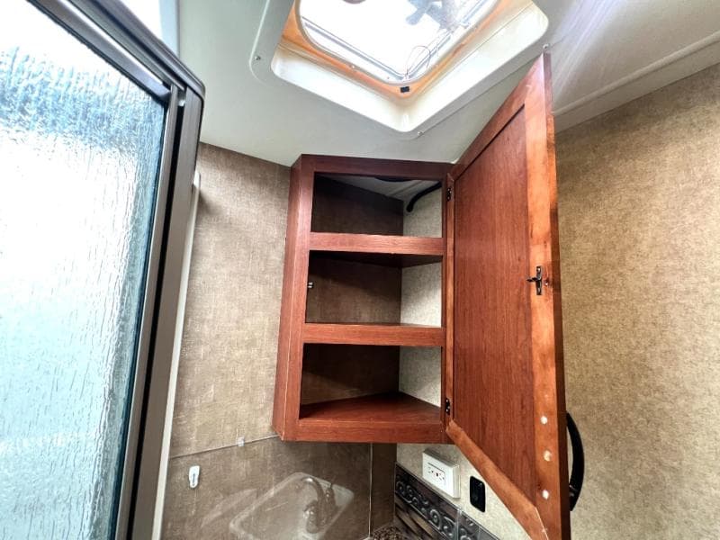 2015 Thor Motor Coach 2015 Thor Motor Coach Chateau - thumbnail 45