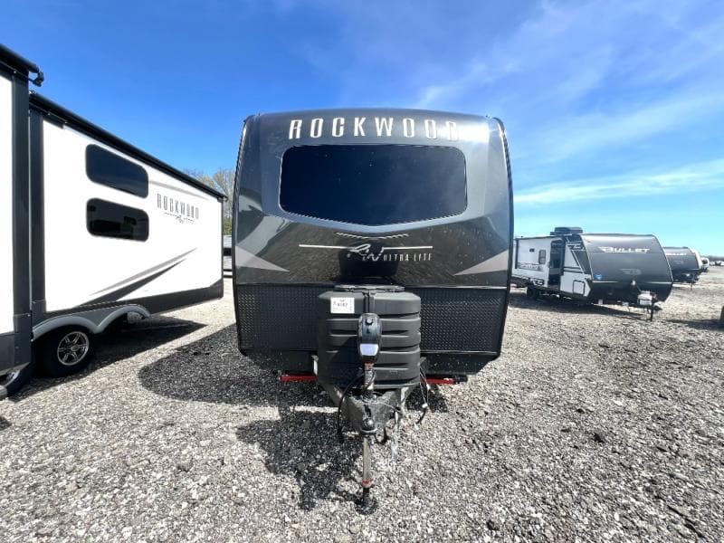 2025 Forest River 2025 Forest River Rockwood Ultra Lite - thumbnail 7